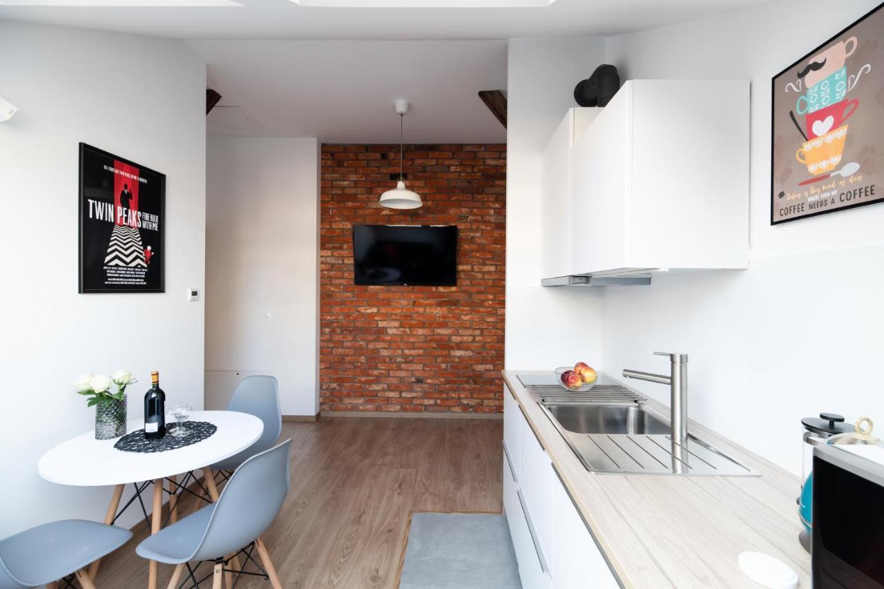 Neo Sky Apartment, Free Parking, 15 Min Walk Old Town&Kazimierz - By Homelike Cracóvia Exterior foto